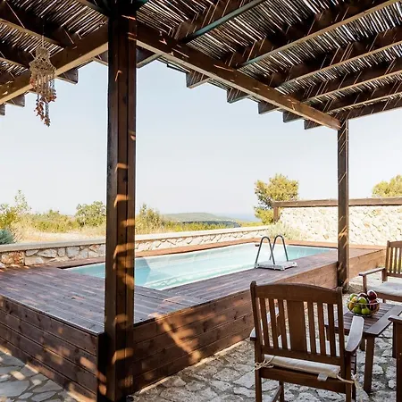 Villa Salakos Villas