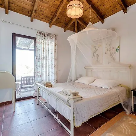 Villa Salakos Villas