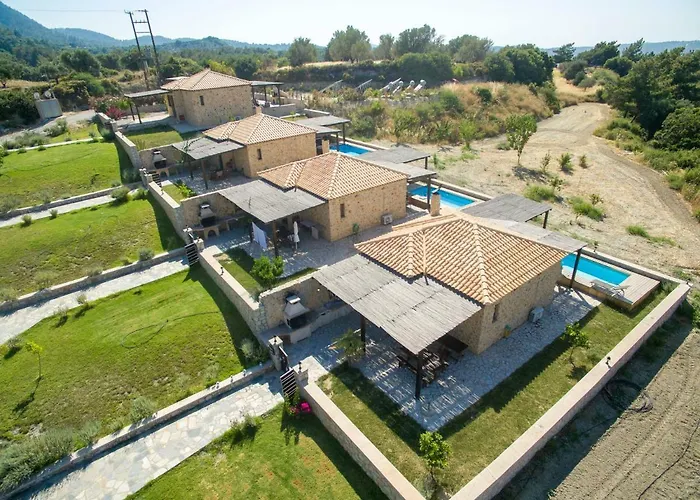 Salakos Villas فيلة