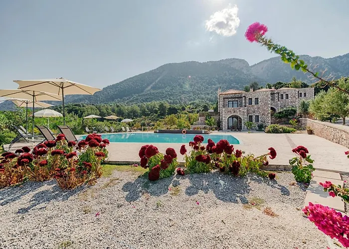 Salakos Villas *