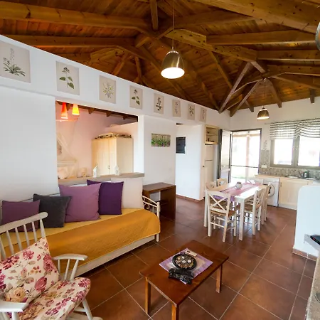 Salakos Villas فيلة سالاكوس