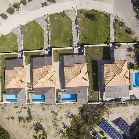 Salakos Villas فيلة