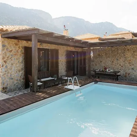 Salakos Villas فيلة