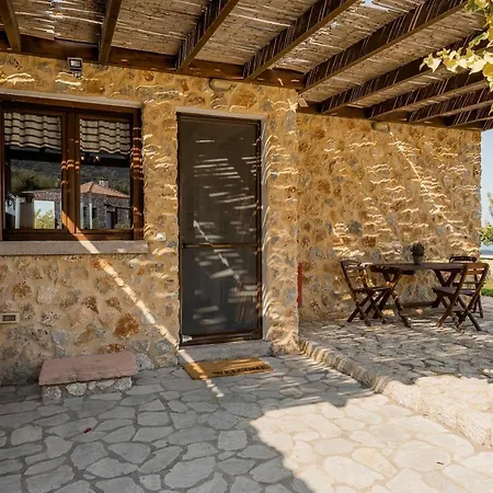 فيلة Salakos Villas *